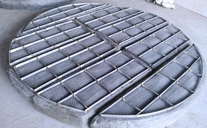 Wire mesh demister