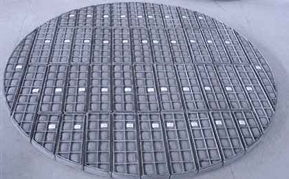 Wire mesh demister